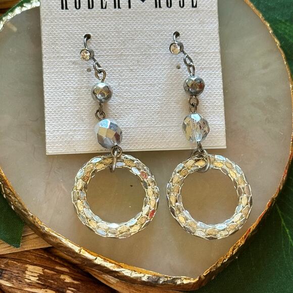 BOGO FREE Robert Rose Dangky earrings - Picture 4 of 5